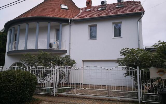 Kupola Apartman