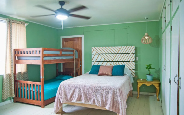 La Hamaca Hostel Utila