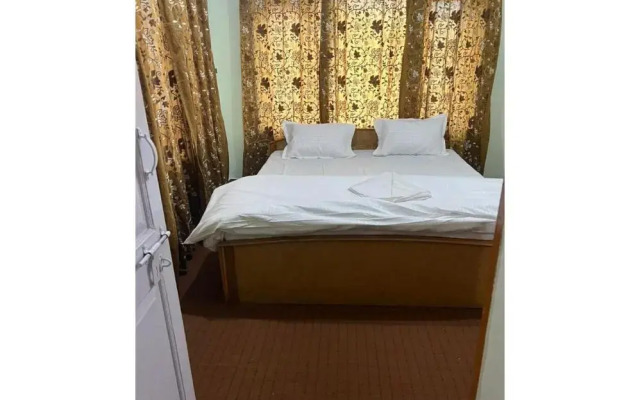 Hotel Al Azizia