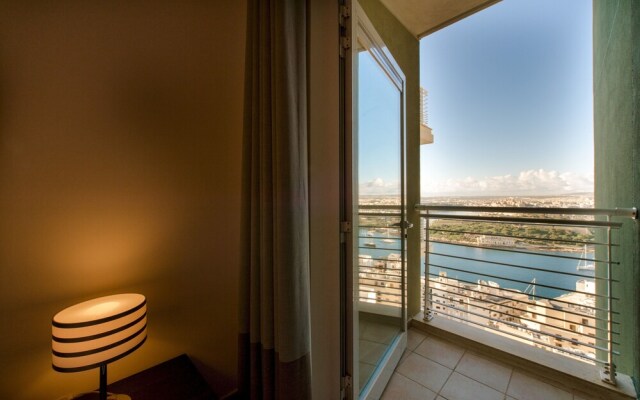 THE Ultimate Luxury, Sliema With Pool