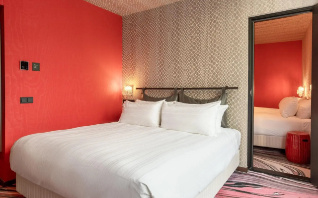 Apollo Hotel Amsterdam, a Tribute Portfolio Hotel
