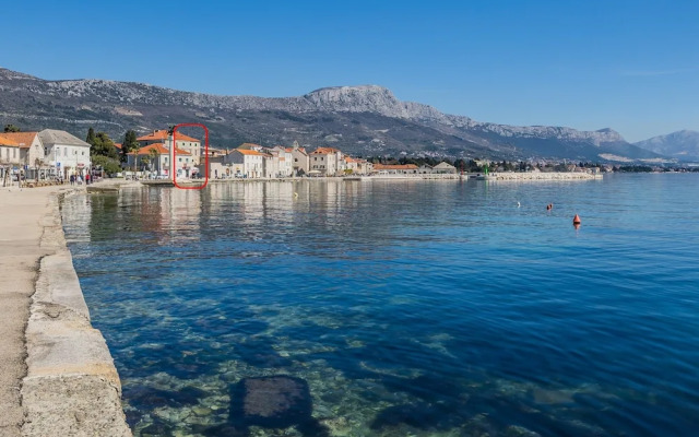Apartment Antonio, on the Seafront With Garden