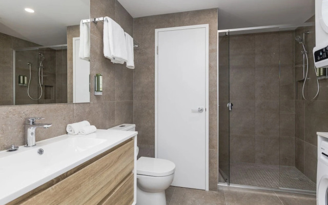 Sky Broadwater Apartments