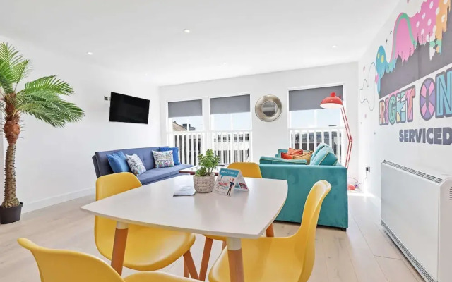Right On : Bright On Apartment 1D | By My Getaways