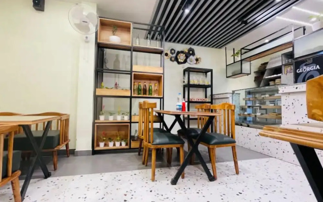 Moti Mahal Inn