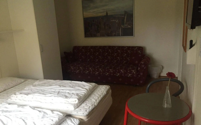 Nyckelbo Vandrarhem - Hostel