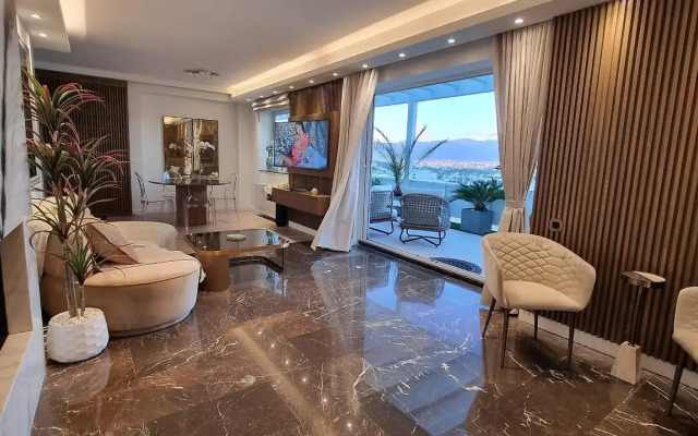 The One 360 Skyline Penthouse Athens