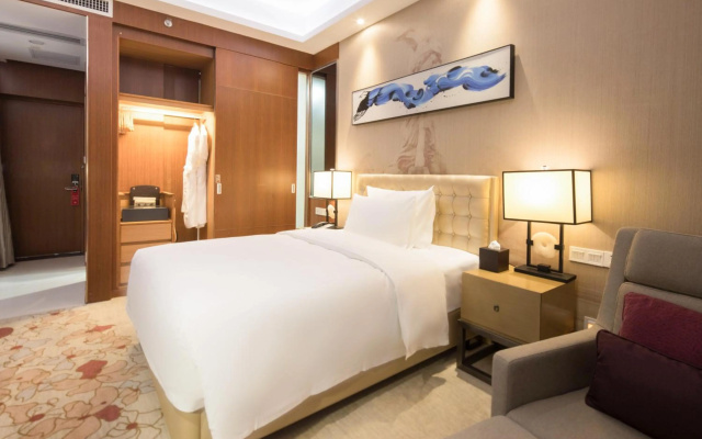 The Thousand Lantern Lake Hotel – Guest Rooms – Foshan
