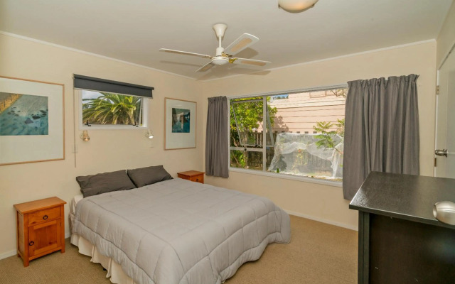 Park Drive - Whangamata Holiday Home