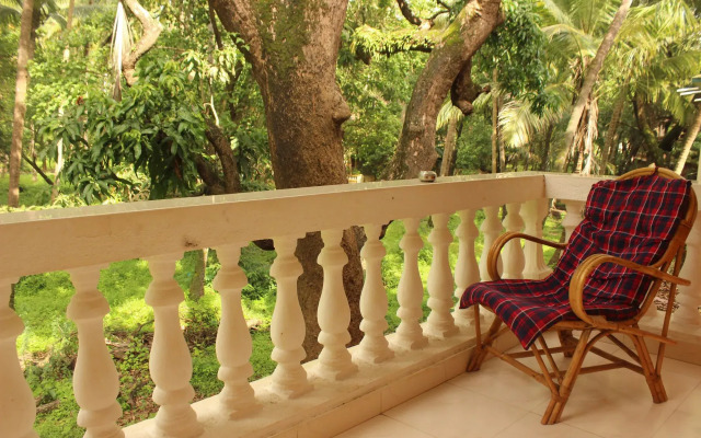 OYO 9277 Studios Near Candolim Beach