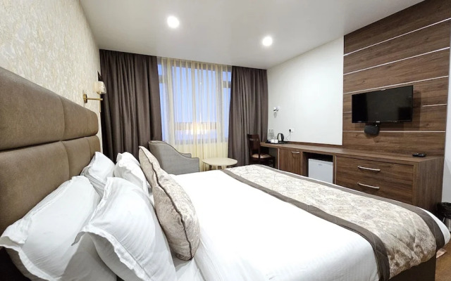 Rufina Pinasa Residency