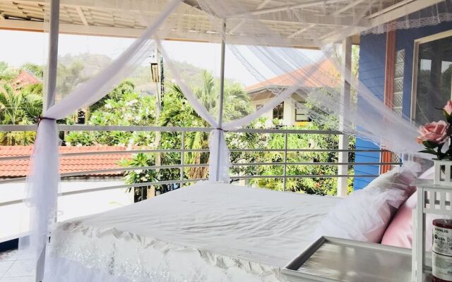 Island Blue Home Pool Villa