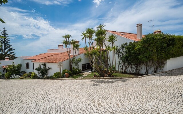 Ericeira Villa Surf Camp Hostel