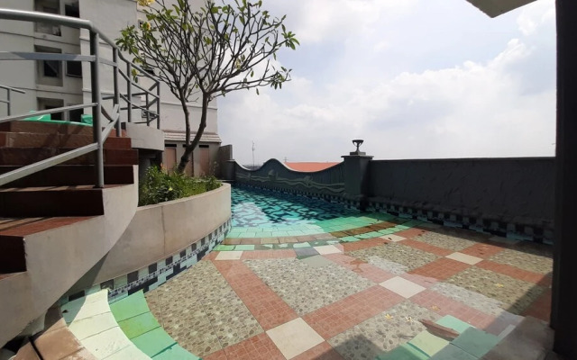 Spacey 2BR Apartment at Great Western Resort