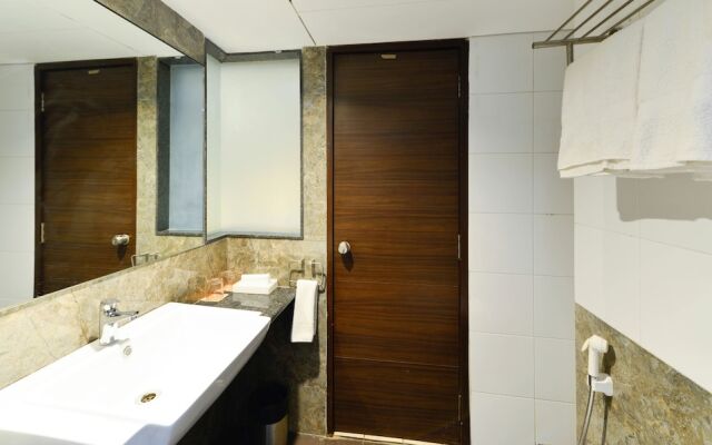 OYO Townhouse 740 Hotel Swastik