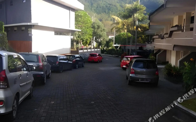 Hotel Nirwana Batu