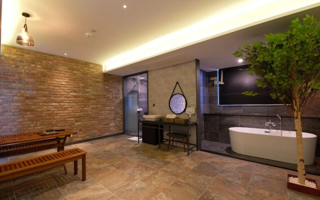 Yeosu K-boutique Hotel