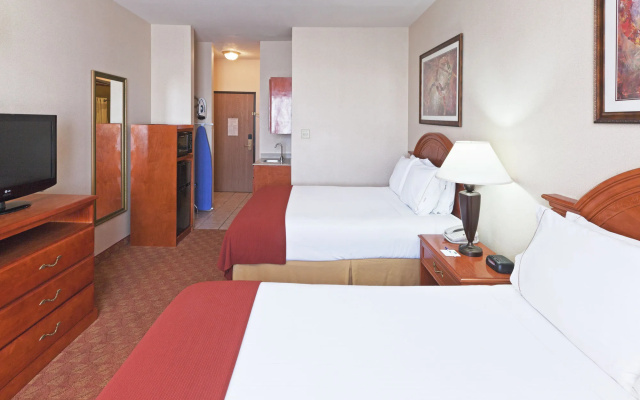 Holiday Inn Express & Suites by IHG