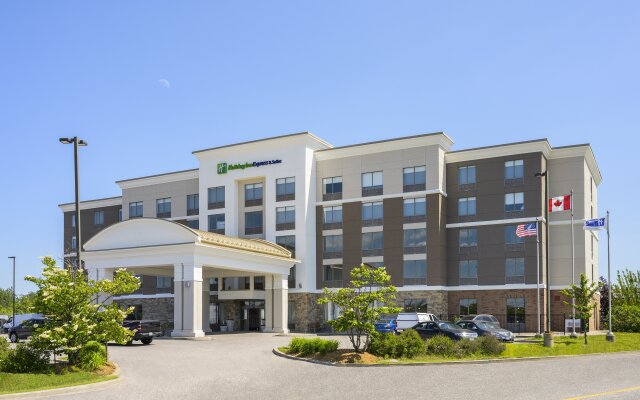 Holiday Inn Express & Suites North Bay, an IHG Hotel