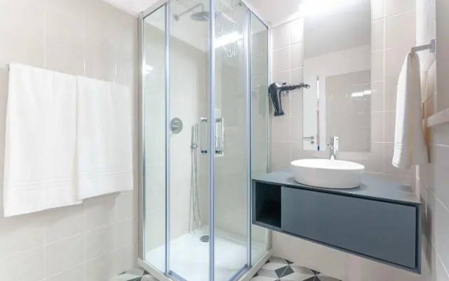 Nlc Rooms And Suites