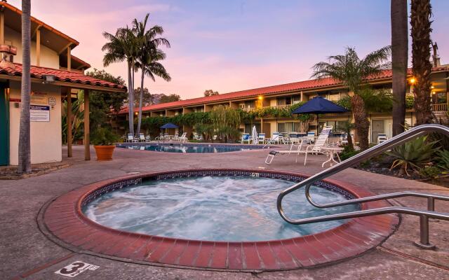 Best Western Plus Pepper Tree Inn