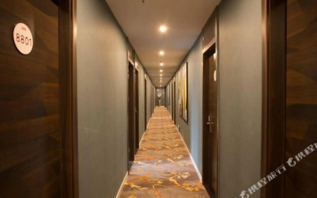 Yichang Yiwan Theme Hotel