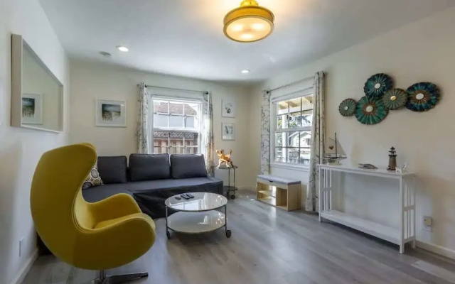 @ Marbella Lane - Convenient Home in Sunnyvale