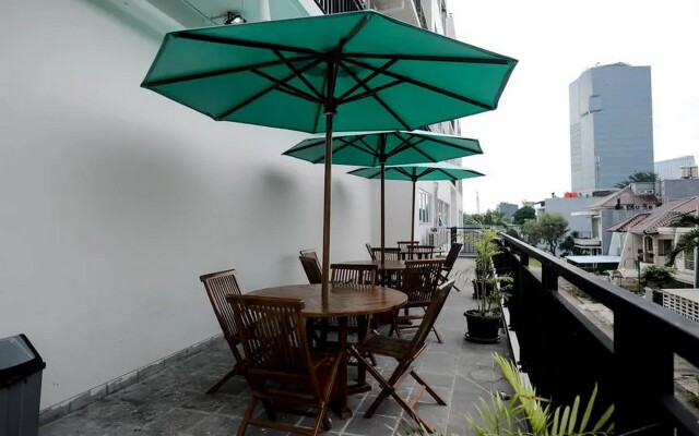Sans Hotel Puri Indah Jakarta