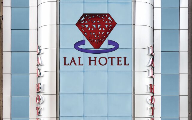 Lal Hotel
