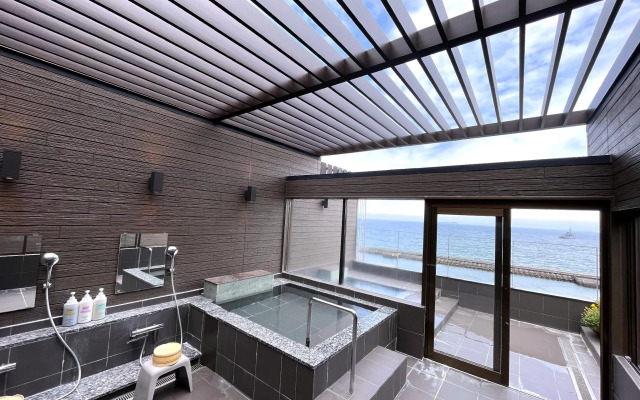 Kameya Rakan Hot Springs Ryokan