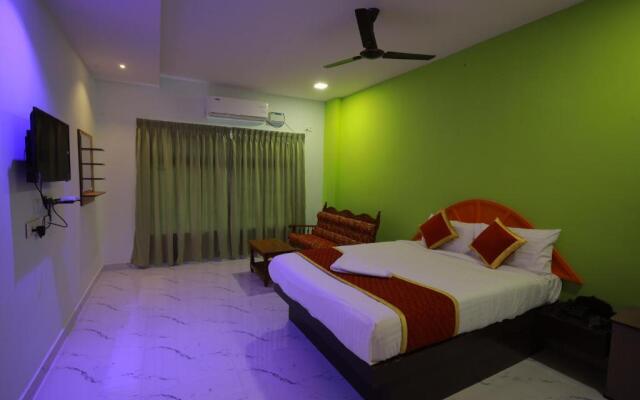 Hotel Rajeswari International