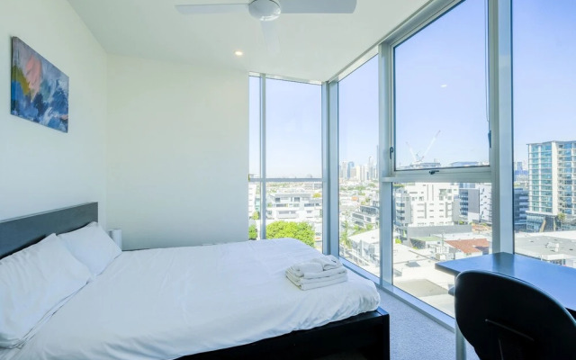 Sofun Apartment In Newstead