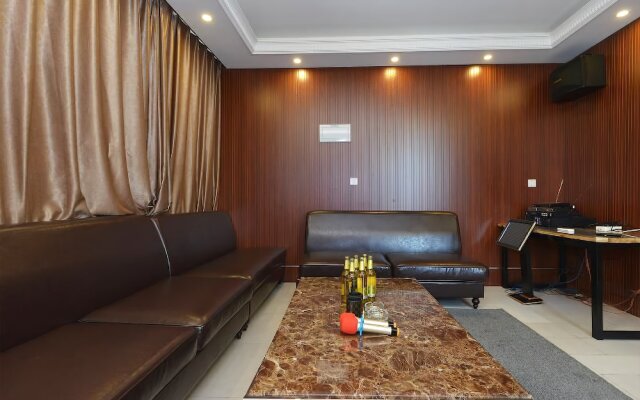 Gudi Holiday Hotel