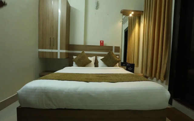 Hotel Queen by OYO Rooms