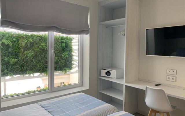 Nerja Casual Rooms