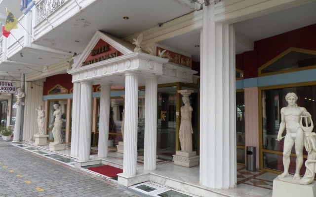 Hotel Kosta Famissi