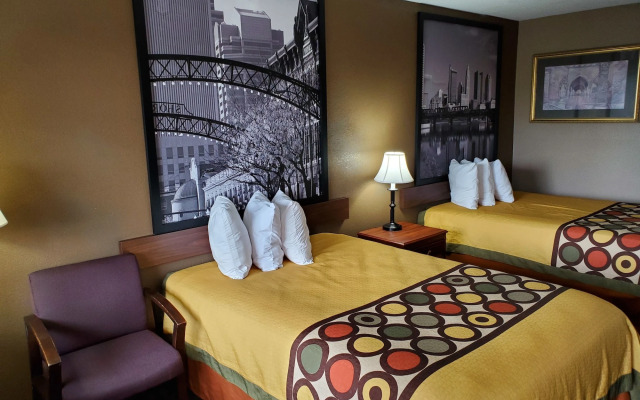 Red Roof Inn & Suites Marysville