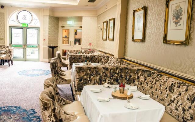 Headfort Arms Hotel