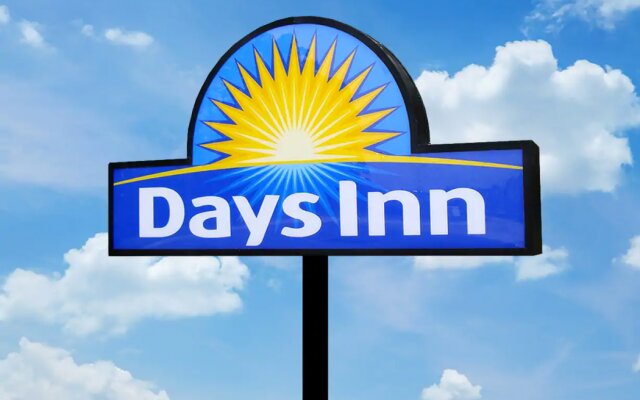 Days Inn by Wyndham New Philadelphia