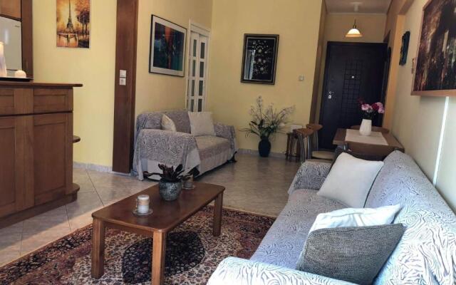 Bright apartment in Nea Palatia • Oropos