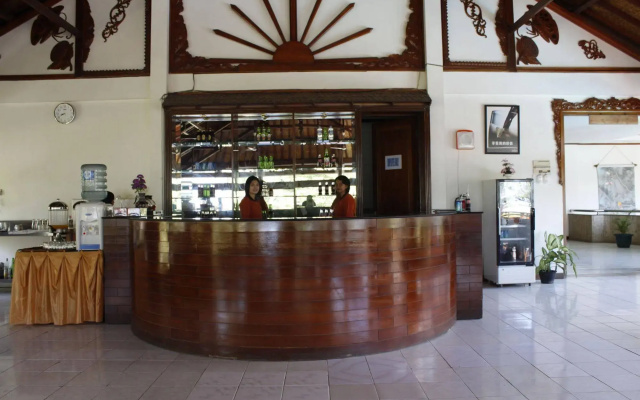 Surya Pesona Beach Hotel