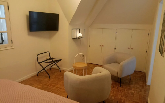 Villa Branca Barreiros Bed & Breakfast