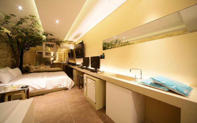 Hotel 2 Heaven Jongno