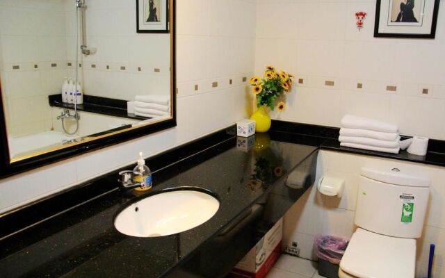 Shidai Apartment Dalian