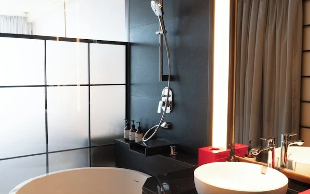 Suzu Saigon -  A Boutique Hotel