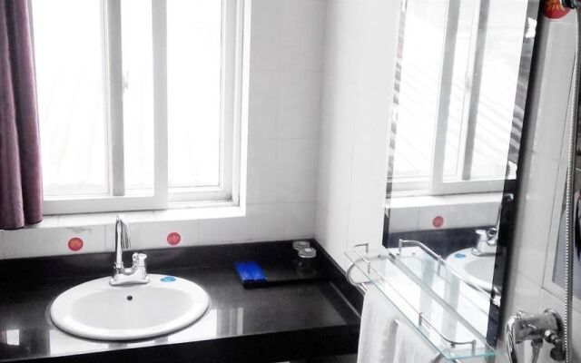 Luoyang Lerujia Hotel