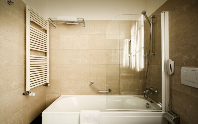Meditur Hotel Bologna San Lazzaro