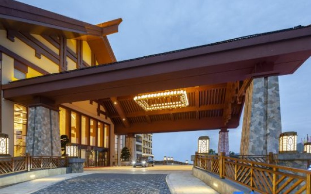Sky Island Lake Resorts Hotels – Outside – Xiaogan