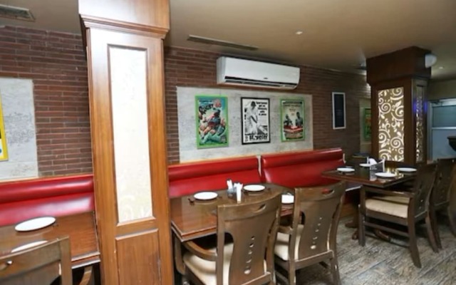 Revking at Hotel Batra