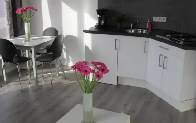 Van Dijk Apartments